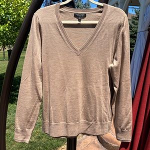 banana republic light sweater/ top